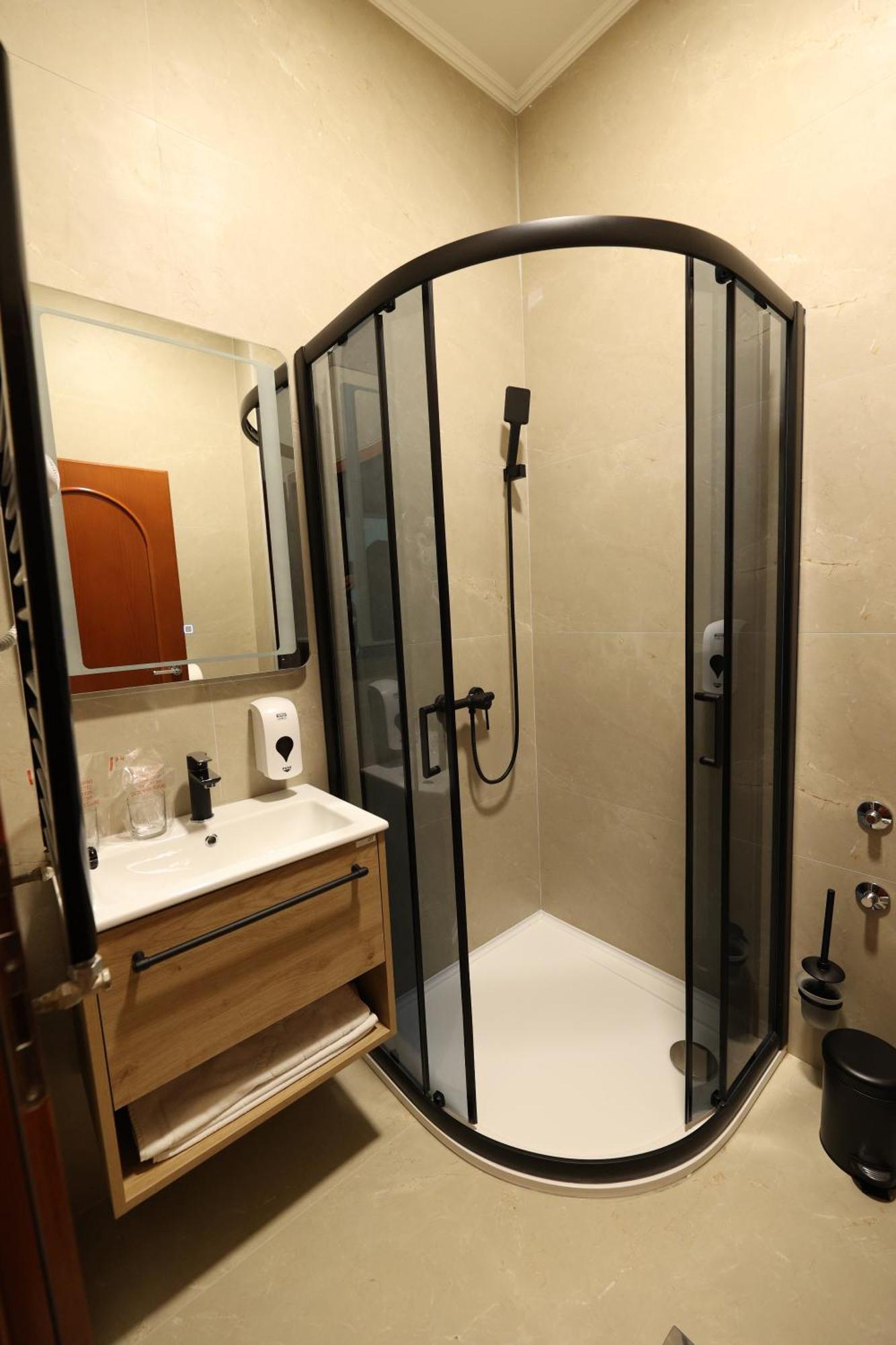 Hotel Vidovic バニャ・ルカ エクステリア 写真