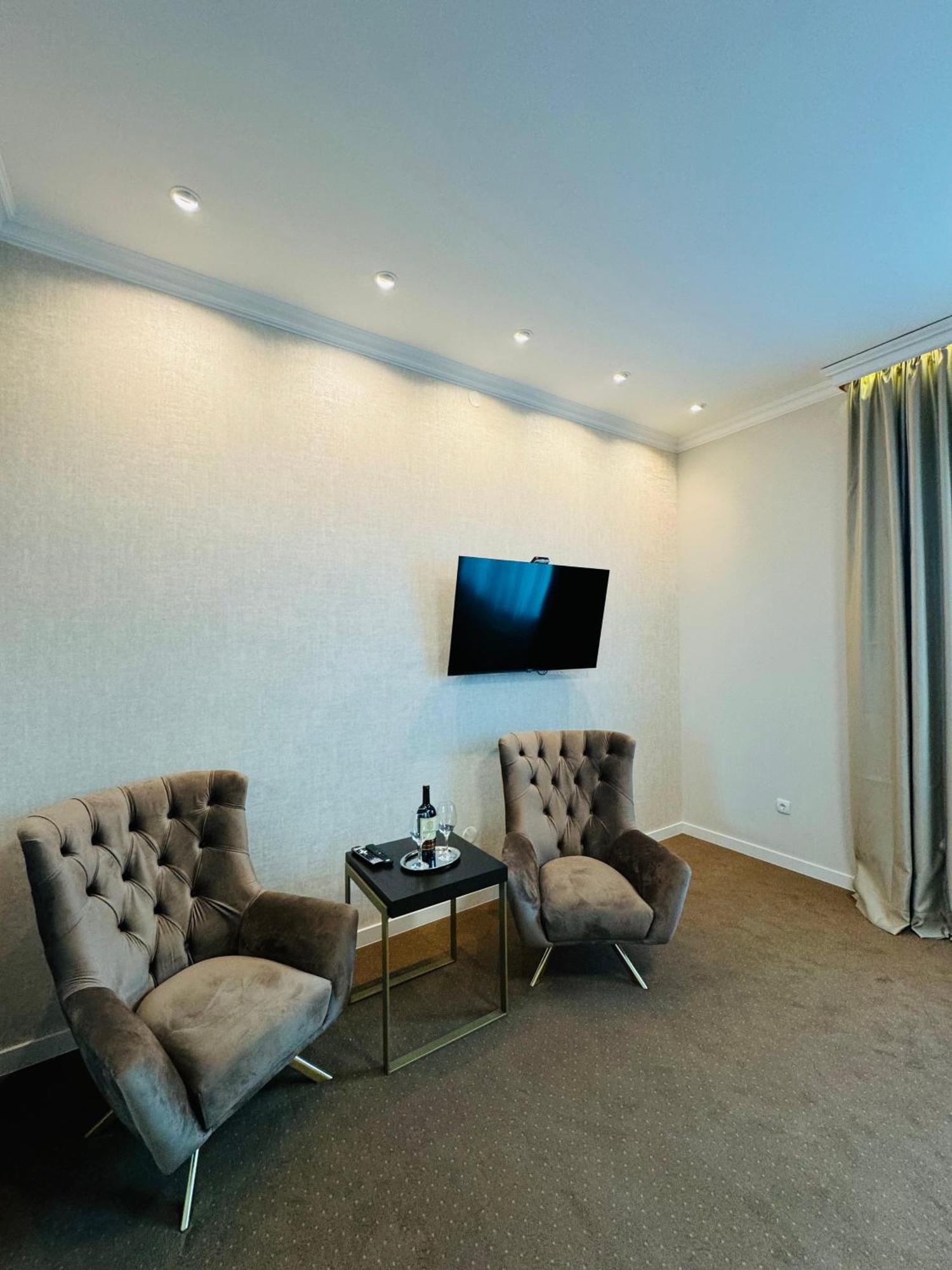 Hotel Vidovic バニャ・ルカ エクステリア 写真