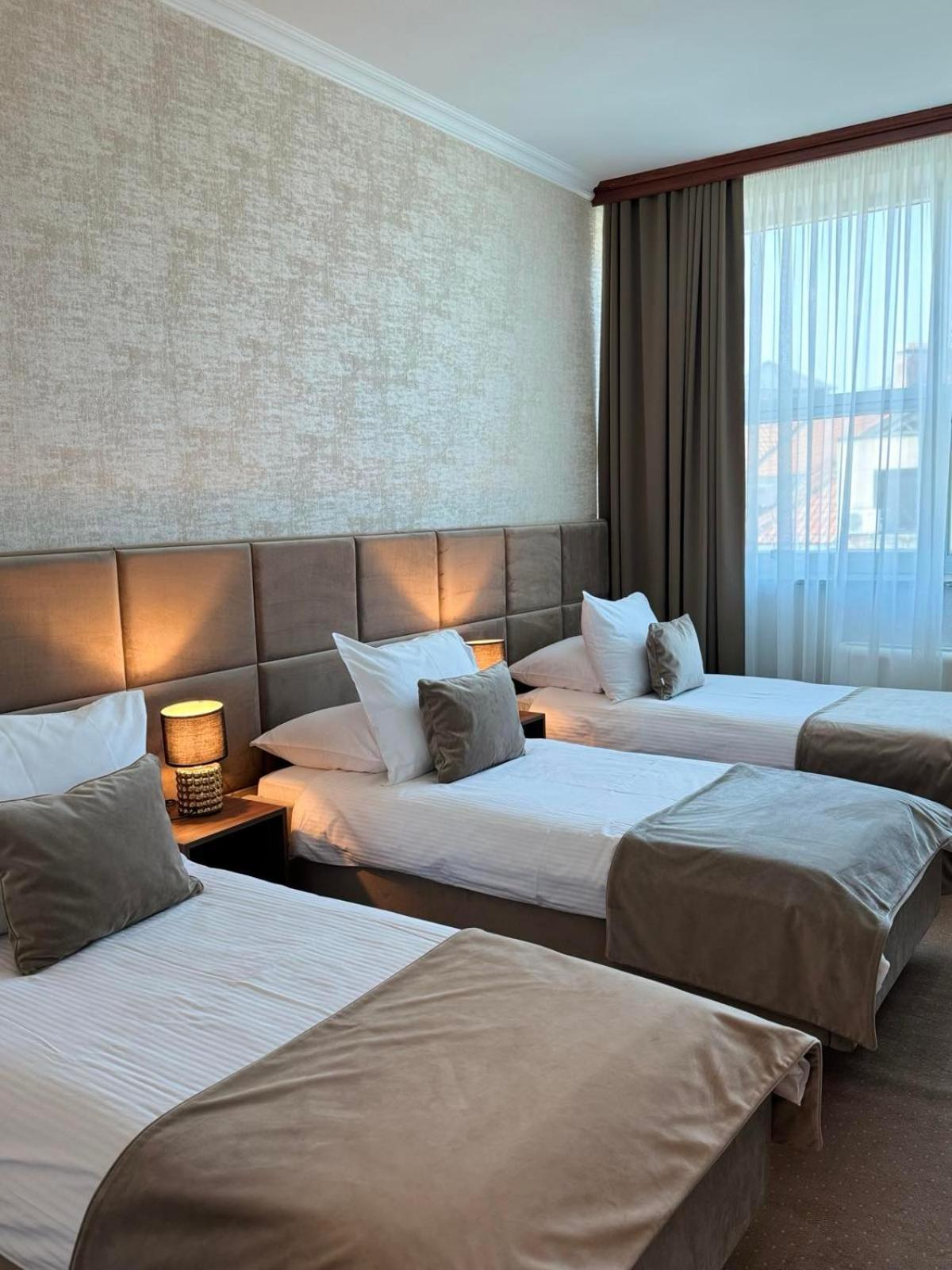 Hotel Vidovic バニャ・ルカ エクステリア 写真